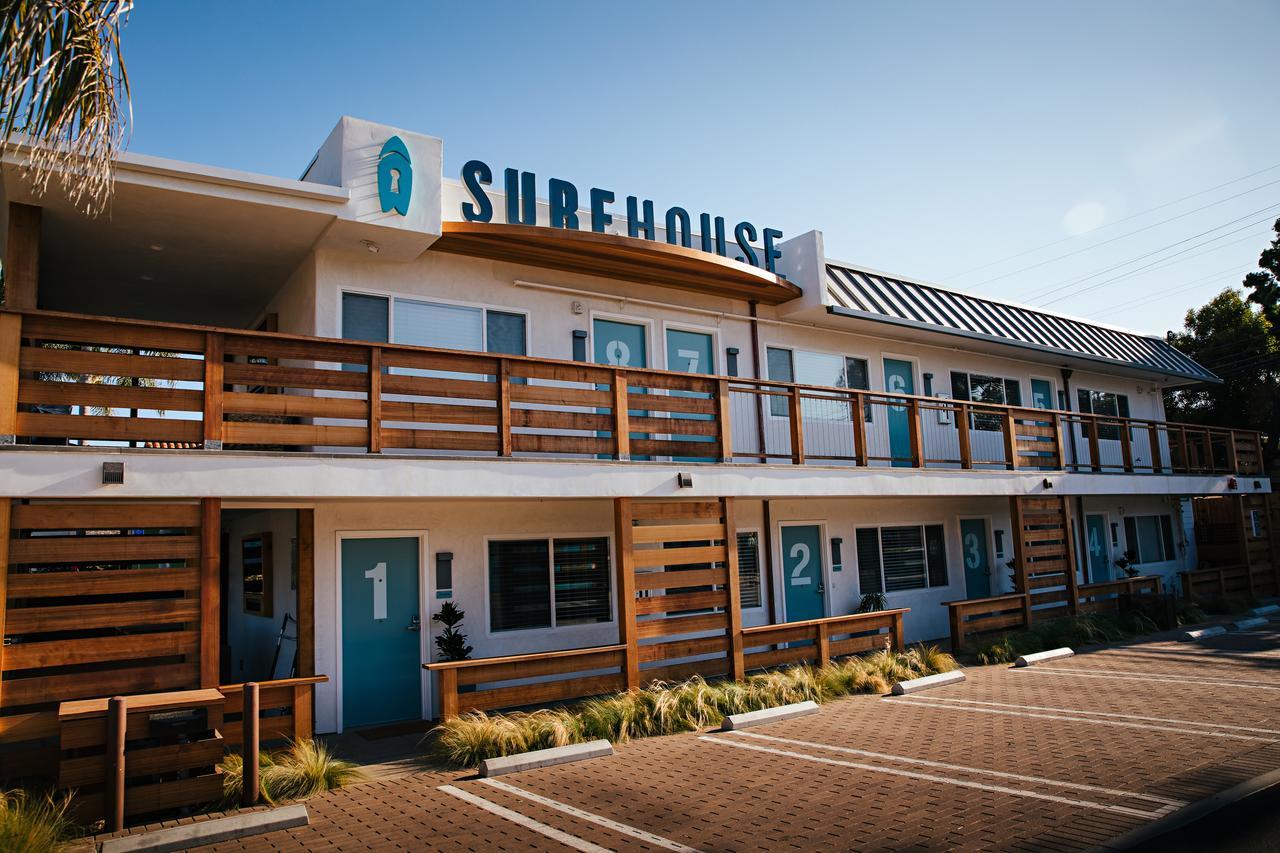 엔시니타스 Surfhouse 모텔 외부 사진